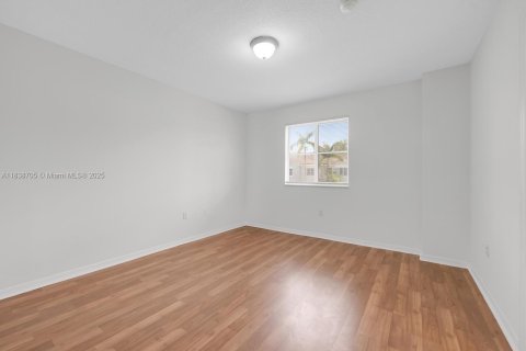 Townhouse in Homestead, Florida 2 bedrooms, 108.32 sq.m. № 1825470 - photo 19