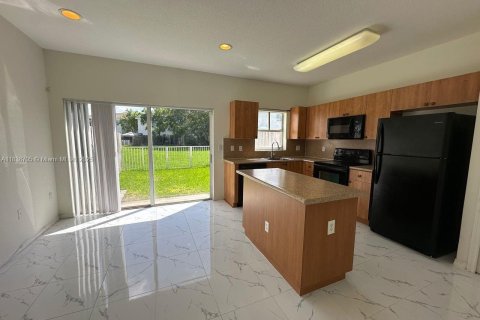 Townhouse in Homestead, Florida 2 bedrooms, 108.32 sq.m. № 1825470 - photo 9