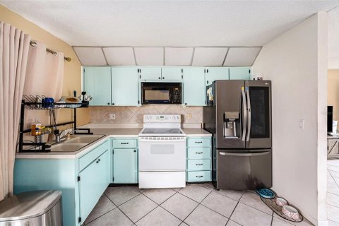Condominio en venta en Pinellas Park, Florida, 2 dormitorios, 80.27 m2 № 1784415 - foto 10