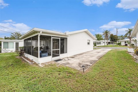 Condominio en venta en Pinellas Park, Florida, 2 dormitorios, 80.27 m2 № 1784415 - foto 25