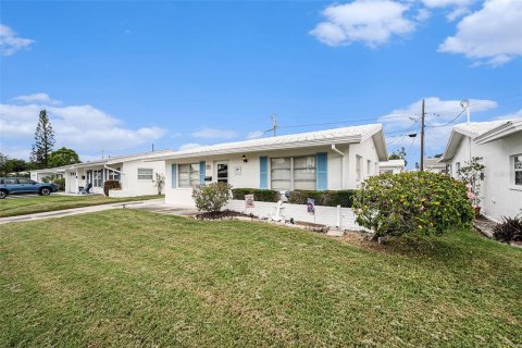 Condominio en venta en Pinellas Park, Florida, 2 dormitorios, 80.27 m2 № 1784415 - foto 4