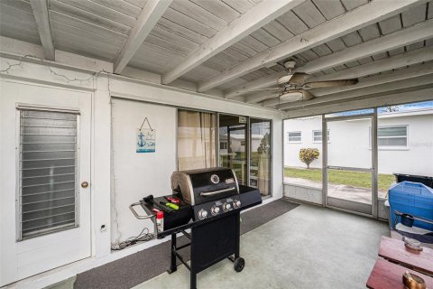 Condominio en venta en Pinellas Park, Florida, 2 dormitorios, 80.27 m2 № 1784415 - foto 24