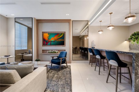 Copropriété à louer à Miami, Floride: 2 chambres, 130.06 m2 № 2182248 - photo 10