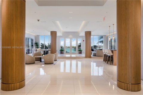 Copropriété à louer à Miami, Floride: 2 chambres, 130.06 m2 № 2182248 - photo 4
