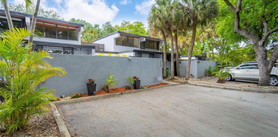 Touwnhouse à Miami Lakes, Floride 2 chambres, 90.3 m2 № 2060705