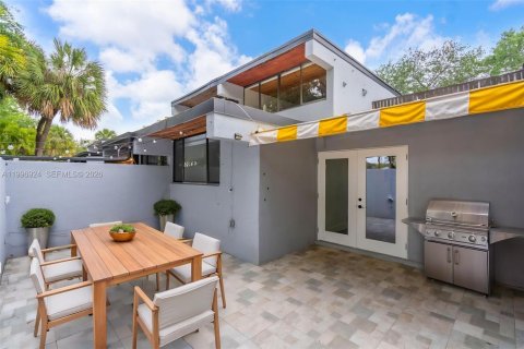 Touwnhouse à vendre à Miami Lakes, Floride: 2 chambres, 90.3 m2 № 2060705 - photo 5