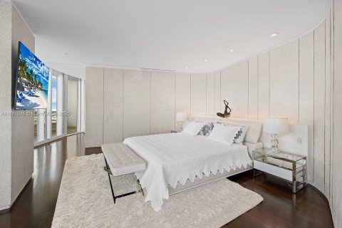 Condo in Miami, Florida, 4 bedrooms  № 1925555 - photo 20