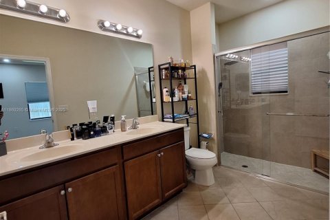 House in Homestead, Florida 4 bedrooms, 175.03 sq.m. № 1928269 - photo 26