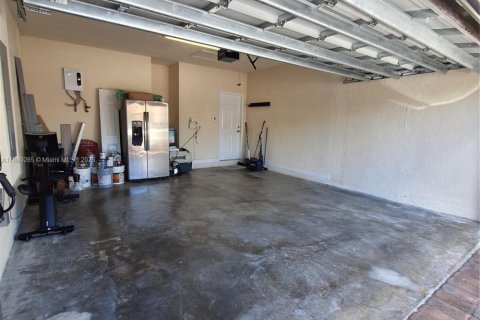 House in Homestead, Florida 4 bedrooms, 175.03 sq.m. № 1928269 - photo 28