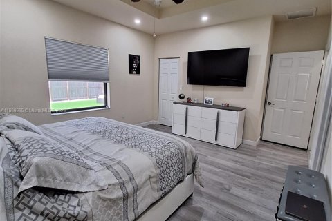 House in Homestead, Florida 4 bedrooms, 175.03 sq.m. № 1928269 - photo 25