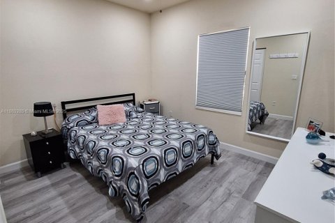 House in Homestead, Florida 4 bedrooms, 175.03 sq.m. № 1928269 - photo 16