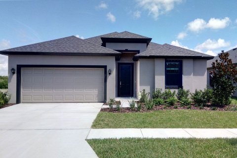 House in Emerald Acres in Zephyrhills, Florida 3 bedrooms, 153 sq.m. № 394044 - photo 1