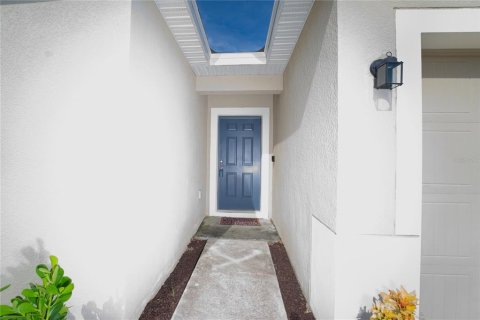 House in Gibsonton, Florida 3 bedrooms, 132.94 sq.m. № 1918348 - photo 3