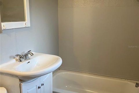 Apartment in New Port Richey, Florida 1 bedroom, 55.74 sq.m. № 2148322 - photo 6
