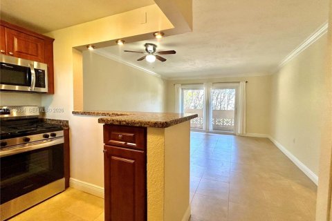 Condo in Palmetto Bay, Florida, 1 bedroom  № 2087181 - photo 3