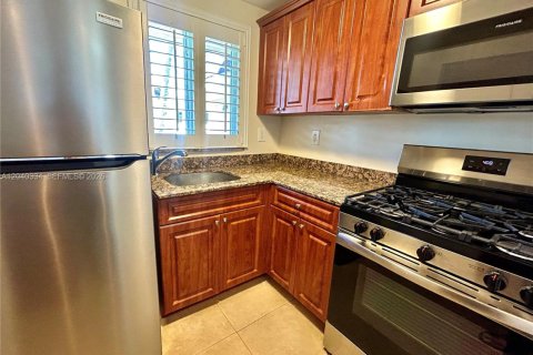 Condo in Palmetto Bay, Florida, 1 bedroom  № 2087181 - photo 4