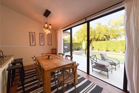 Adosado en alquiler en Wellington, Florida, 4 dormitorios, 293.85 m2 № 2060232 - foto 13