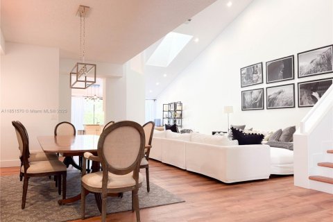 Adosado en alquiler en Wellington, Florida, 4 dormitorios, 293.85 m2 № 2060232 - foto 6