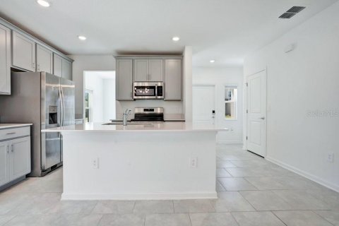 Villa ou maison à vendre à Clermont, Floride: 3 chambres, 166.02 m2 № 2149784 - photo 8
