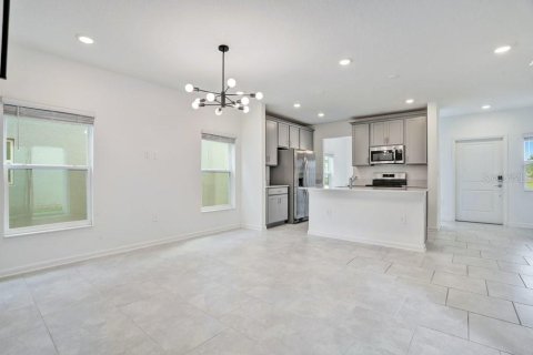 Villa ou maison à vendre à Clermont, Floride: 3 chambres, 166.02 m2 № 2149784 - photo 6