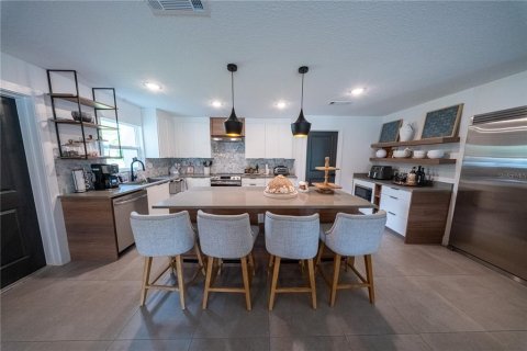Villa ou maison à vendre à Orlando, Floride: 4 chambres, 313.82 m2 № 2396451 - photo 6