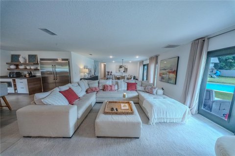 Villa ou maison à vendre à Orlando, Floride: 4 chambres, 313.82 m2 № 2396451 - photo 3