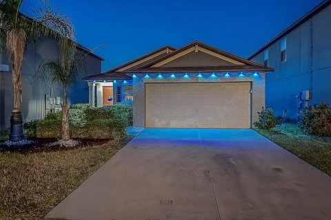 House in Riverview, Florida 3 bedrooms, 134.8 sq.m. № 2108350