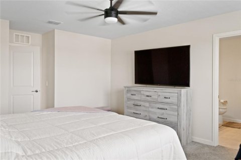 House in Davenport, Florida 4 bedrooms, 204.66 sq.m. № 1592618 - photo 28