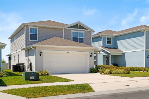 House in Davenport, Florida 4 bedrooms, 204.66 sq.m. № 1592618 - photo 2