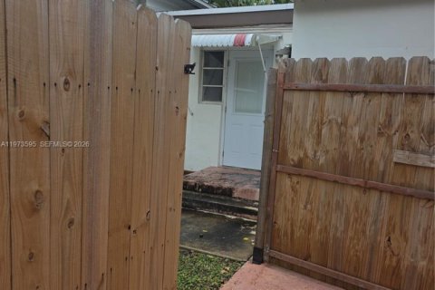 Купить виллу или дом в Майами, Флорида 5 спален, 209.12м2, № 2033391 - фото 22