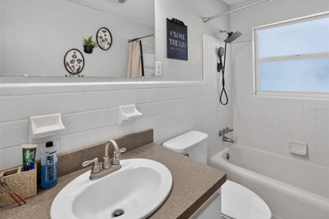 Casa en venta en Brooksville, Florida, 3 dormitorios, 121.14 m2 № 2430613 - foto 22