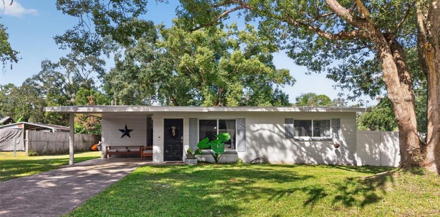 Casa en Brooksville, Florida 3 dormitorios, 121.14 m2 № 2430613