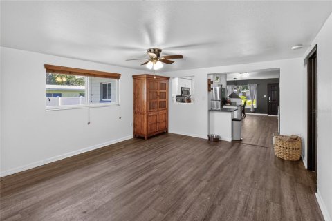Casa en venta en Brooksville, Florida, 3 dormitorios, 121.14 m2 № 2430613 - foto 11