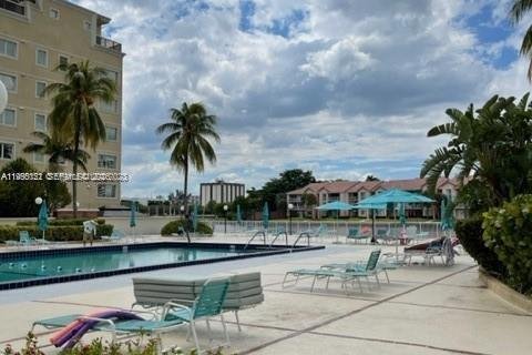 Copropriété à louer à Hollywood, Floride: 1 chambre, 111.67 m2 № 2010964 - photo 12