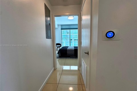 Condominio en venta en Miami, Florida, 2 dormitorios, 102.84 m2 № 1965981 - foto 23