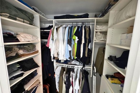 Condominio en venta en Miami, Florida, 2 dormitorios, 102.84 m2 № 1965981 - foto 15