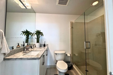 Condominio en venta en Miami, Florida, 2 dormitorios, 102.84 m2 № 1965981 - foto 21