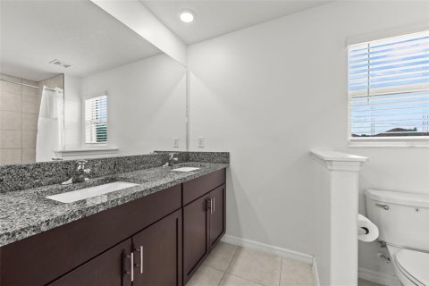 Townhouse in BELMONT in Sun City Center, Florida 3 bedrooms, 172.24 sq.m. № 2379461 - photo 7