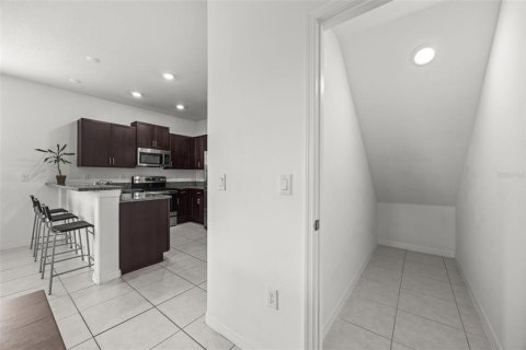 Townhouse in BELMONT in Sun City Center, Florida 3 bedrooms, 172.24 sq.m. № 2379461 - photo 16