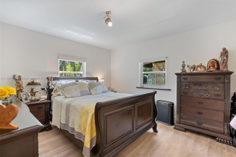 House in Miami, Florida 2 bedrooms, 104.24 sq.m. № 1798903 - photo 12