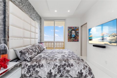 Купить кондоминиум в Санни-Айлс-Бич, Флорида 6 спален, 526.94м2, № 2038830 - фото 23