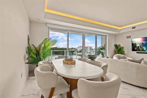 Copropriété à vendre à Clearwater, Floride: 3 chambres, 175.03 m2 № 2095670 - photo 3
