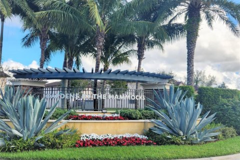Снять в аренду таунхаус в Майами, Флорида 4 спальни, 163.79м2, № 2050836 - фото 26