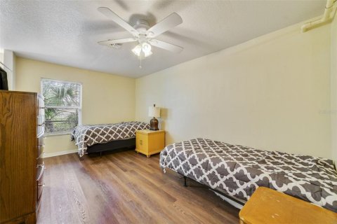 Propiedad comercial en alquiler en Rockledge, Florida, 459.87 m2 № 1808474 - foto 29