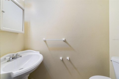 Propiedad comercial en alquiler en Rockledge, Florida, 459.87 m2 № 1808474 - foto 26
