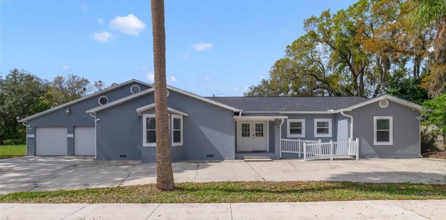 Commercial property in Rockledge, Florida 459.87 sq.m. № 1808474