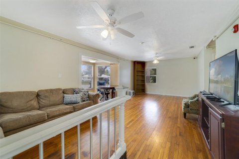 Propiedad comercial en alquiler en Rockledge, Florida, 459.87 m2 № 1808474 - foto 11