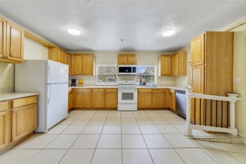 Propiedad comercial en alquiler en Rockledge, Florida, 459.87 m2 № 1808474 - foto 16