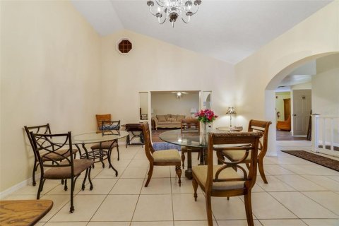 Propiedad comercial en alquiler en Rockledge, Florida, 459.87 m2 № 1808474 - foto 15