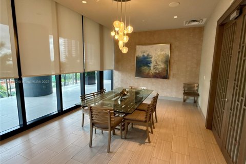 Condo in Doral, Florida, 1 bedroom  № 1939792 - photo 26